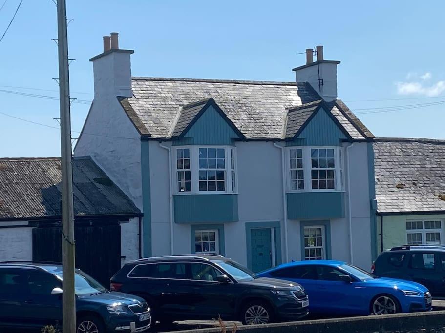 3 Bedroom Townhouse Right On The Harbour Isle of Whithorn Exterior photo